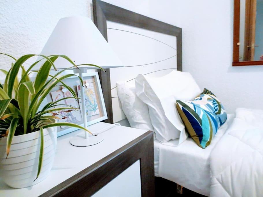 Ferienwohnung Precioso Piso Moderno: Terraza, A/C, Netflix, Wifi Valencia Exterior foto