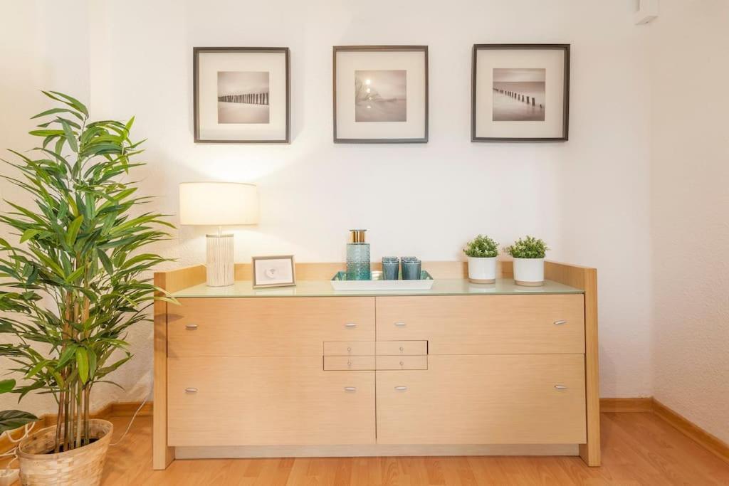 Ferienwohnung Precioso Piso Moderno: Terraza, A/C, Netflix, Wifi Valencia Exterior foto