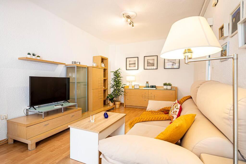 Ferienwohnung Precioso Piso Moderno: Terraza, A/C, Netflix, Wifi Valencia Exterior foto