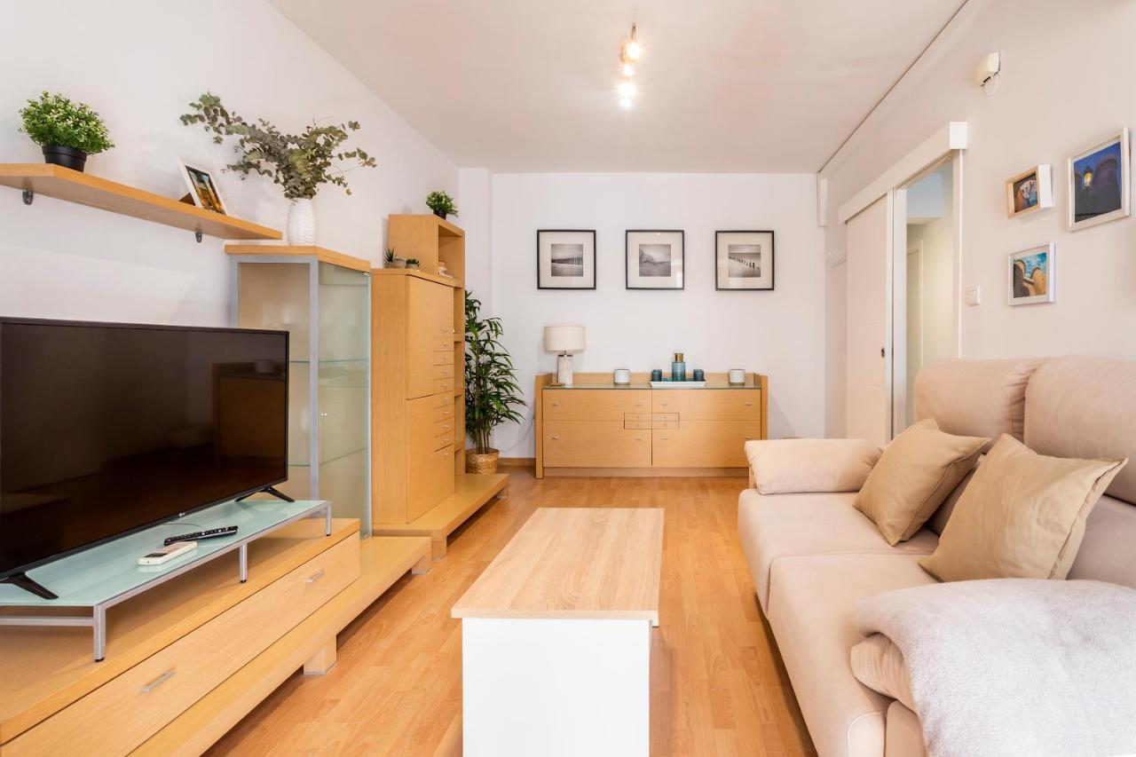 Ferienwohnung Precioso Piso Moderno: Terraza, A/C, Netflix, Wifi Valencia Exterior foto