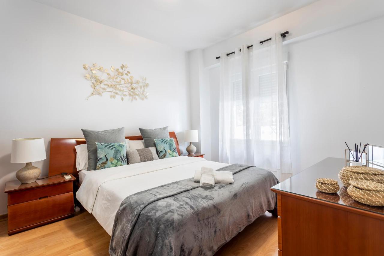 Ferienwohnung Precioso Piso Moderno: Terraza, A/C, Netflix, Wifi Valencia Exterior foto